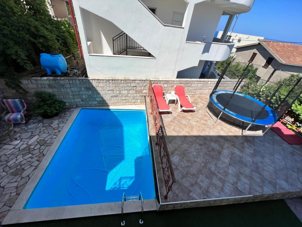 Apartments Delcheva Utjeha Ngoại thất bức ảnh