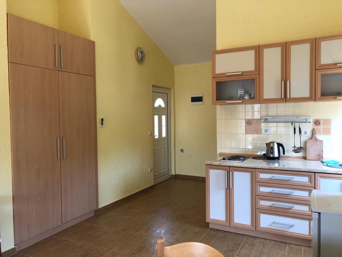 Apartments Delcheva Utjeha Ngoại thất bức ảnh